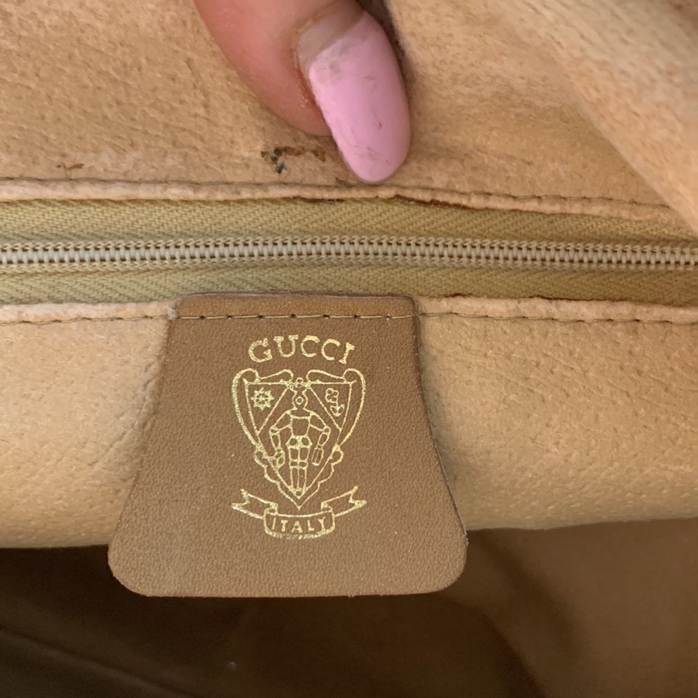 Authentic Vintage Gucci GG Logo Shoulder Bag - Picture 14 of 15